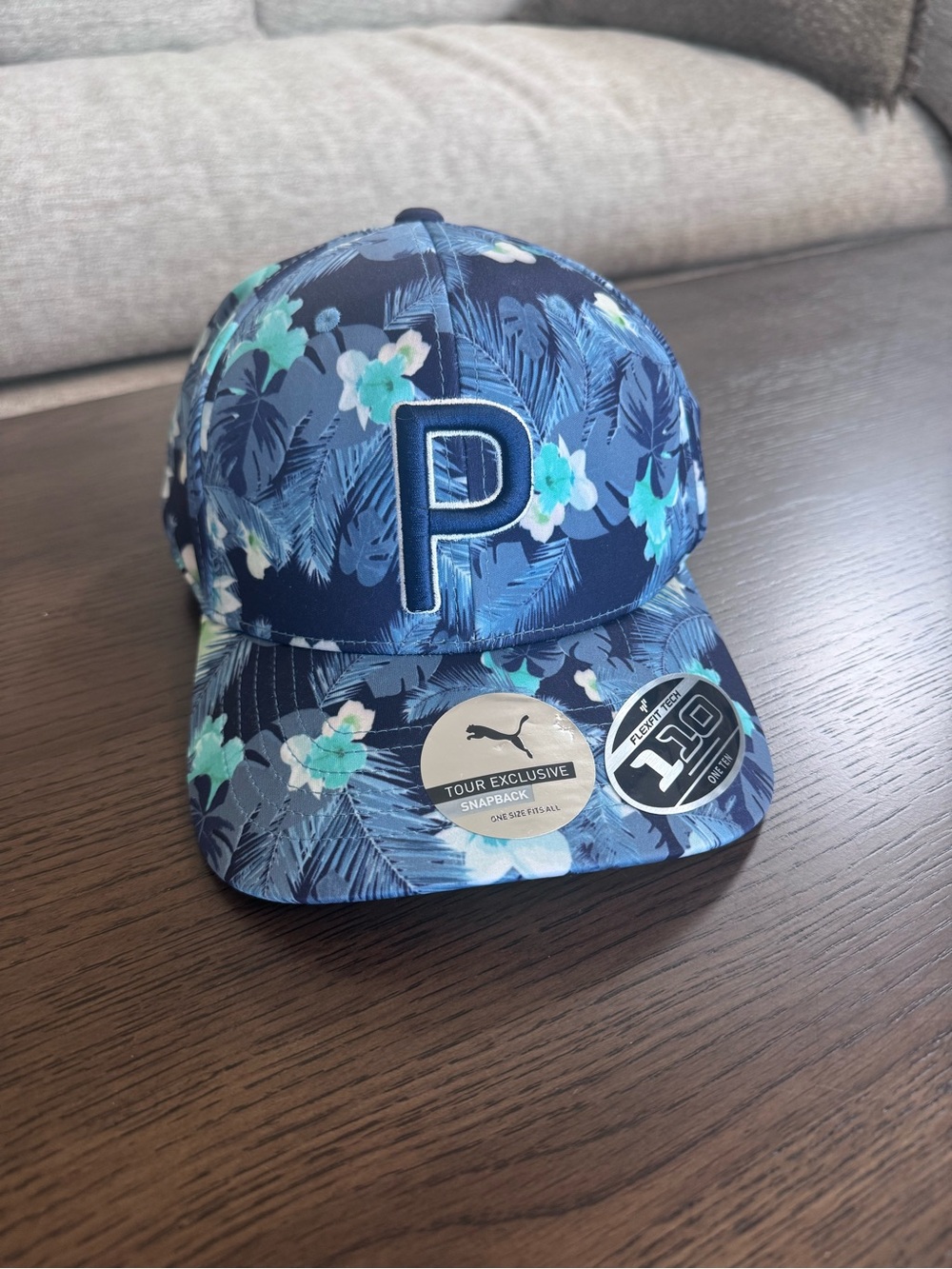 NWT Puma Golf Cap in Black & Light Blue Interior
